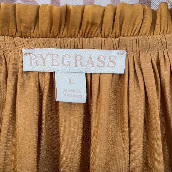 Yellow Blouse with Tie Front and Ruffled Sleeves - Picture 3 of 6